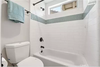 24 Calabria, Lake Forest, CA 92610 - Photo 18