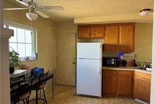 3621 W Crystal Ln, Santa Ana, CA 92704 - Photo 10
