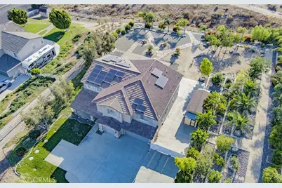 17465 Fairbreeze, Riverside, CA 92504 - Photo 4