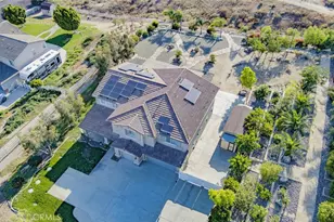 17465 Fairbreeze, Riverside, CA 92504 - Photo 4