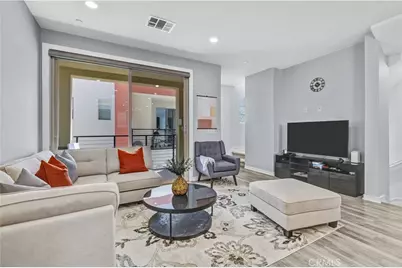 212 Paramount, Irvine, CA 92618 - Photo 6