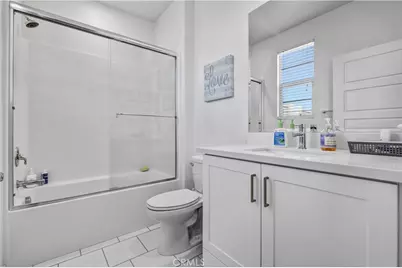 212 Paramount, Irvine, CA 92618 - Photo 24