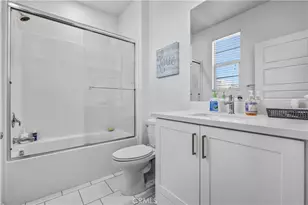212 Paramount, Irvine, CA 92618 - Photo 24