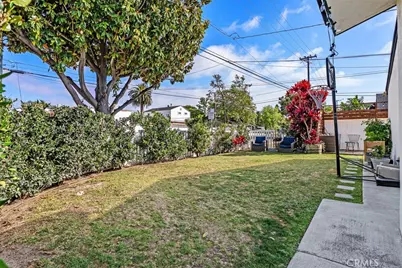 195 Broadway, Costa Mesa, CA 92627 - Photo 14
