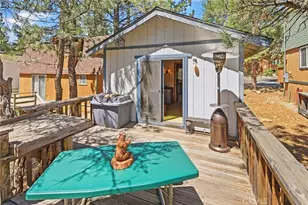 513 Cedar Ln, Sugarloaf, CA 92386 - Photo 14