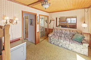 513 Cedar Ln, Sugarloaf, CA 92386 - Photo 14