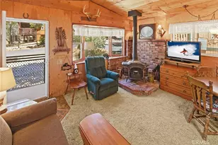 513 Cedar Ln, Sugarloaf, CA 92386 - Photo 2