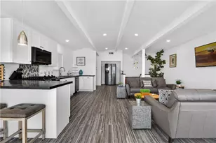 2212 W Oceanfront, Newport Beach, CA 92663 - Photo 32