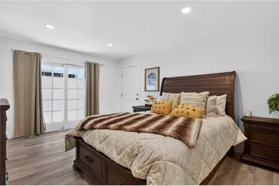 2212 W Oceanfront, Newport Beach, CA 92663 - Photo 22