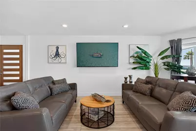 2212 W Oceanfront, Newport Beach, CA 92663 - Photo 16