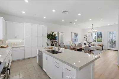 253 Sash, Irvine, CA 92618 - Photo 2