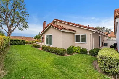27684 Calle Valdes, Mission Viejo, CA 92692 - Photo 22
