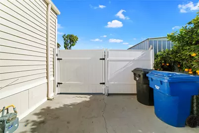 9080 Bloomfield, Cypress, CA 90630 - Photo 38