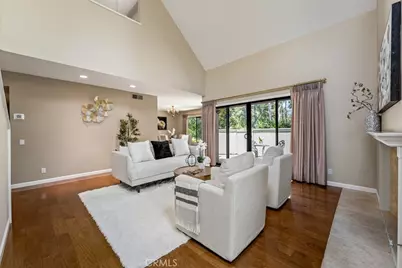 2 Rocky Glen, Irvine, CA 92603 - Photo 4