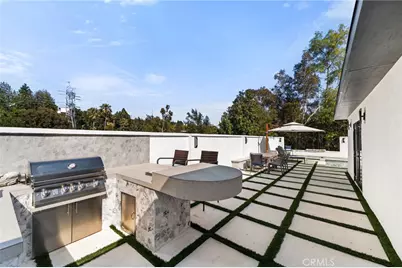 912 Honeywood Rd, Los Angeles, CA 90049 - Photo 50