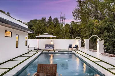 912 Honeywood Rd, Los Angeles, CA 90049 - Photo 58