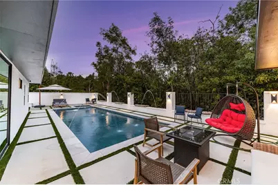 912 Honeywood Rd, Los Angeles, CA 90049 - Photo 56
