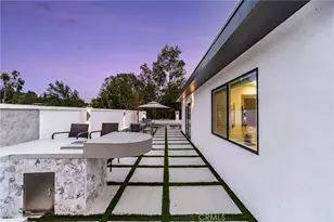 912 Honeywood Rd, Los Angeles, CA 90049 - Photo 62