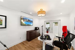 912 Honeywood Rd, Los Angeles, CA 90049 - Photo 34