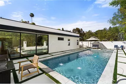 912 Honeywood Rd, Los Angeles, CA 90049 - Photo 46