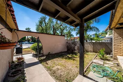 8111 Dartmoor Dr, Huntington Beach, CA 92646 - Photo 6
