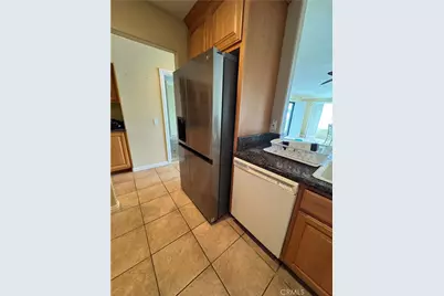 600 E Oceanfront #3 B, Newport Beach, CA 92661 - Photo 6