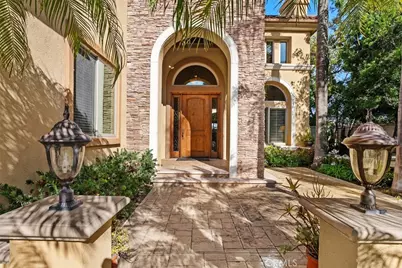 18 Claremont, Coto de Caza, CA 92679 - Photo 2