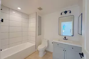 2414 Watermarke, Irvine, CA 92612 - Photo 22