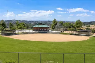33456 Warwick Hills Rd, Yucaipa, CA 92399 - Photo 54