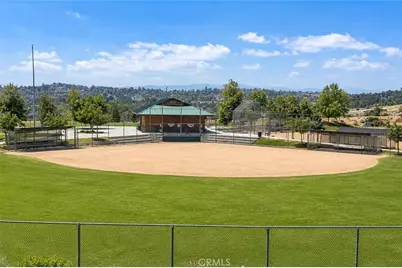 33456 Warwick Hills Rd, Yucaipa, CA 92399 - Photo 56
