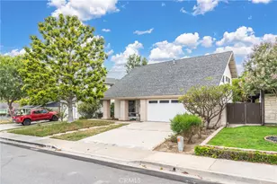 25491 McIntyre, Laguna Hills, CA 92653 - Photo 2