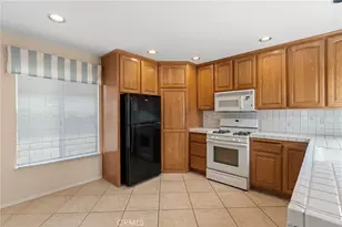 25491 McIntyre, Laguna Hills, CA 92653 - Photo 12