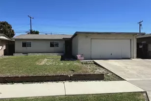 16842 Ross, Huntington Beach, CA 92647 - Photo 10