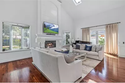2401 Clay, Newport Beach, CA 92663 - Photo 12