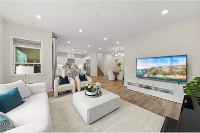 640 Athos, Lake Forest, CA 92630 - Photo 2