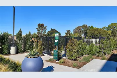 7256 Pointbreak Drive, Huntington Beach, CA 92647 - Photo 32