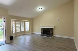 25420 Sheffield Ln, Saugus, CA 91350 - Photo 4
