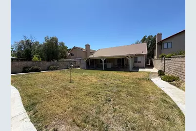 25420 Sheffield Ln, Saugus, CA 91350 - Photo 22