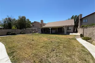 25420 Sheffield Ln, Saugus, CA 91350 - Photo 22