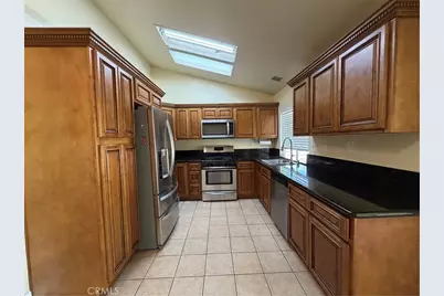 25420 Sheffield Ln, Saugus, CA 91350 - Photo 8