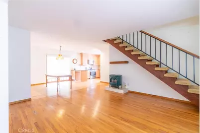 909 Garnet, Redondo Beach, CA 90277 - Photo 2