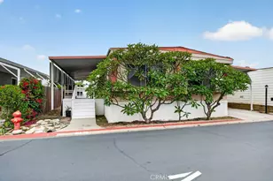 24922 Muirlands Blvd, Lake Forest, CA 92630 - Photo 2