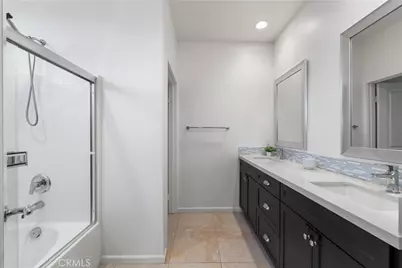 7611 N Honor, Van Nuys, CA 91405 - Photo 22