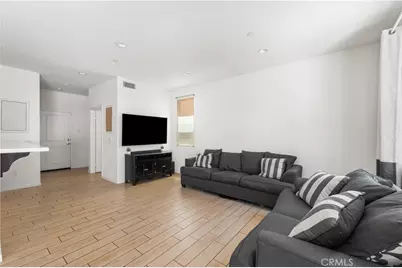 7611 N Honor, Van Nuys, CA 91405 - Photo 4