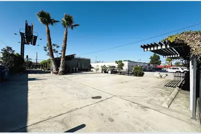 10622 Katella, Garden Grove, CA 92840 - Photo 2