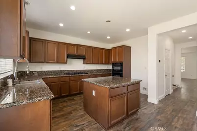 25574 Hyacinth Street, Corona, CA 92883 - Photo 10