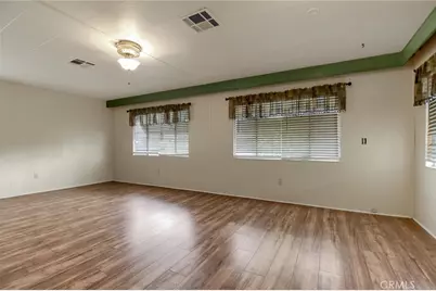332 N. Lyon, Hemet, CA 92543 - Photo 4