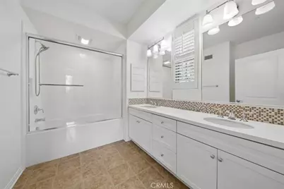 107 Mayfair, Irvine, CA 92620 - Photo 18