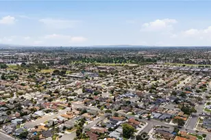 1015 N Modena Pl, Anaheim, CA 92801 - Photo 36