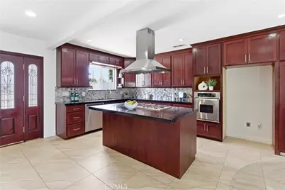 1015 N Modena Place, Anaheim, CA 92801 - Photo 12